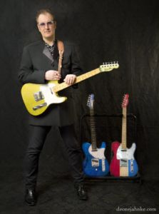 With Eugene by Johnston Custom Guitars. Photo by Deone Jahnke.